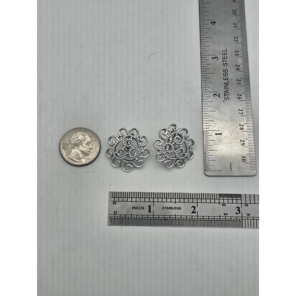 2 Pairs VTG Sarah Coventry Silver Toned Faux Pearl Clip On Earrings - Picture 2 of 16